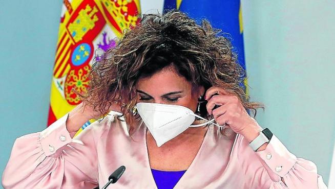 La ministra María Jesús Montero ayer durante la rueda de prensa tras el Consejo de Ministros.
