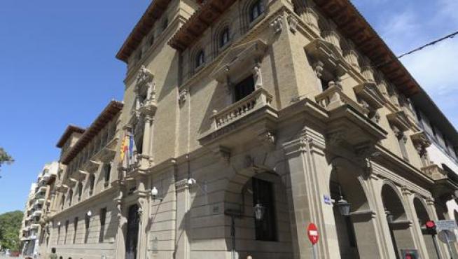 Edificio de Hacienda en Huesca.