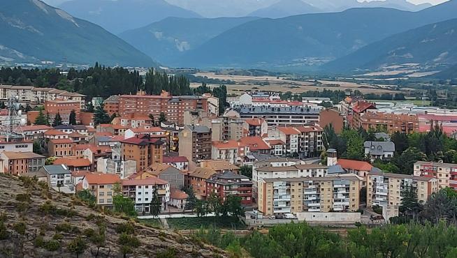 Vista de Sabiñánigo desde Capitiellos.
