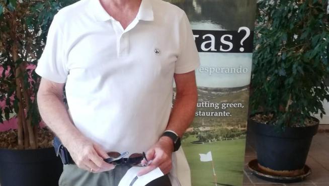 Luis Ferrer, ganador de la última prueba del JubiJueves en Golf Guara.