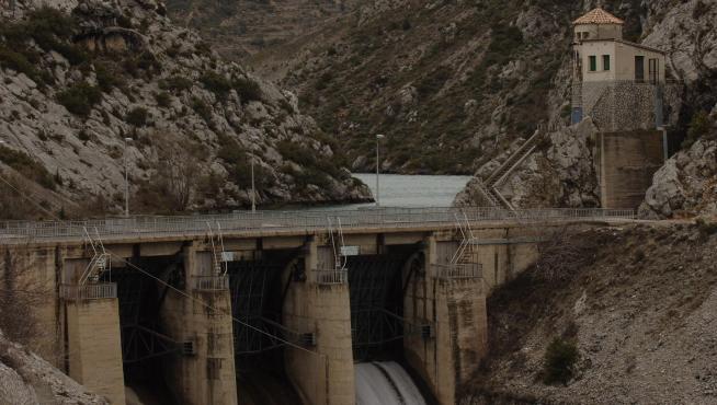 Central hidroeléctrica del municipio altoaragonés de Sopeira.