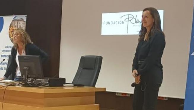 La exesquiadora Lola Fernández ofreció la última sesión del tercer congreso en el Campus de Huesca