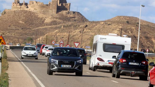 Vehículos en la N-240 cerca de Huesca, este martes.