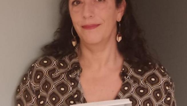 María Frisa con su nueva novela.