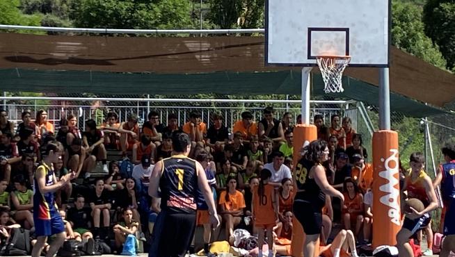 Baloncesto en la naturaleza y gran ambiente, la esencia del Torneo Valle Escondido.