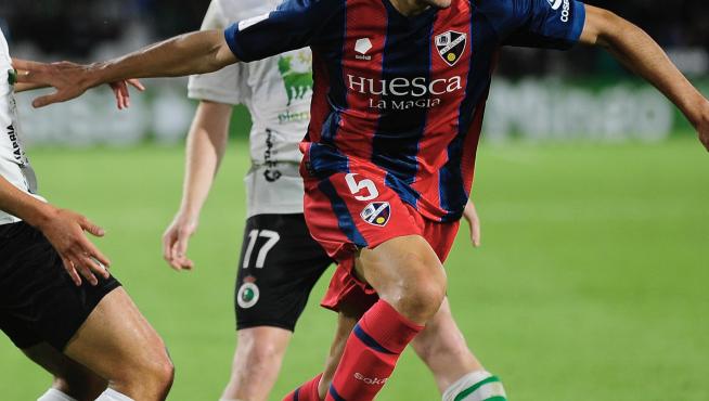 Loureiro jugará este sábado como central