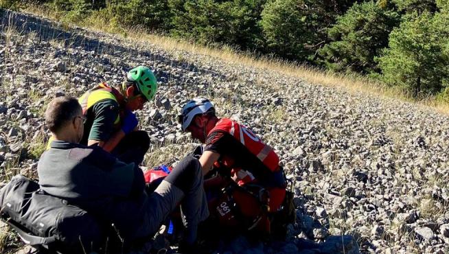 Rescate de este sábado de un montañero accidentado en Saravillo.