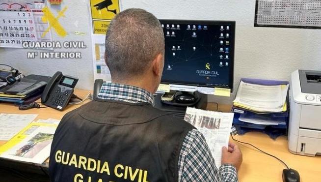Agente de la Guardia Civil de Huesca.