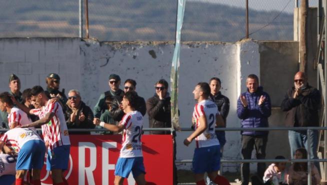 Franky anotó el único y decisivo del gol del Barbastro ante el Almería.