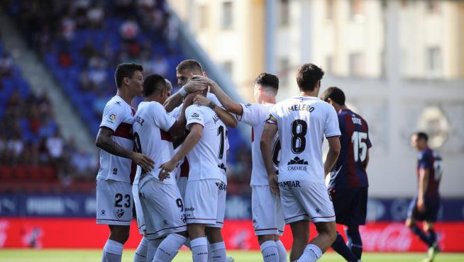 El Huesca cierra un año histórico con el ascenso a Primera División