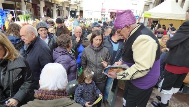 Barbastro celebra una de las ediciones más populares de los últimos años de su feria de La Candelera