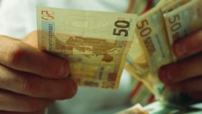 La Policía Nacional detiene a dos personas en Zaragoza por comprar dinero falso en internet