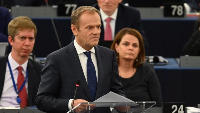 Tusk pide a PE "no traicionar" a los británicos que desean permanecer en UE