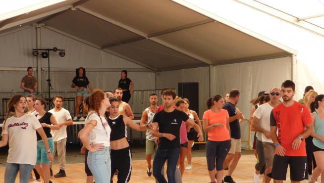 El Pirineos Salsa Festival llena de ritmo Sabiñánigo con dieciocho talleres