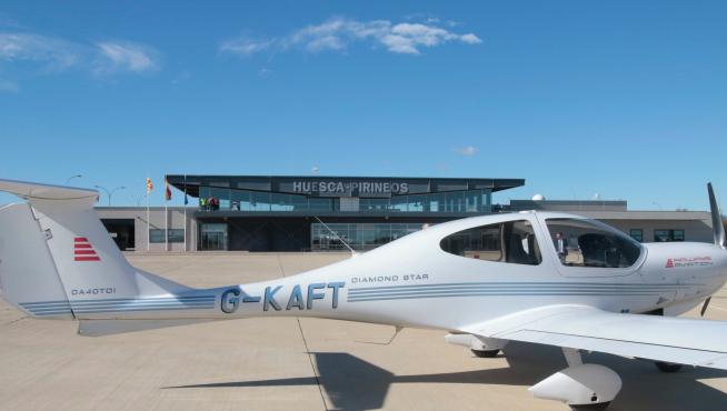 La academia de pilotos de Airways Aviation en el aeropuerto de Huesca recibe nuevos alumnos
