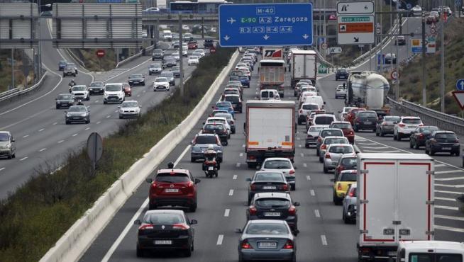 Tráfico prevé 570.000 desplazamientos de vehículos durante el puente de la Constitución