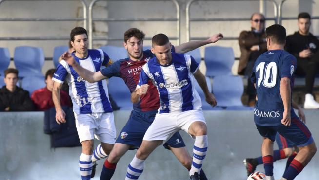 El Huesca B suma otros tres puntos con un final de incertidumbre