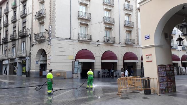 Seis empresas optan al contrato de limpieza viaria en Huesca