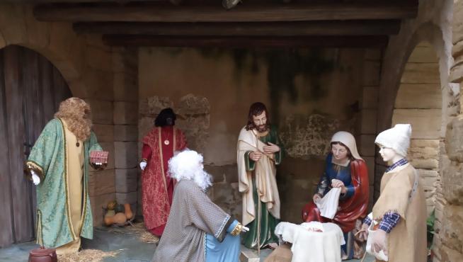 Roban en Huesca las coronas de los Reyes Magos del belén de La Malena