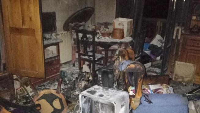 Cuatro personas rescatadas en un incendio en Candanchú