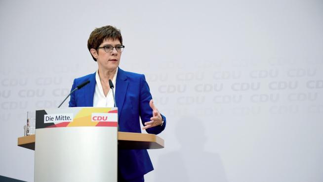 La sucesora de Merkel renuncia por la crisis política en Turingia
