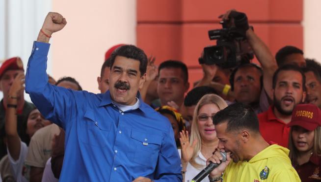 Maduro pide ayuda a los "países amigos"