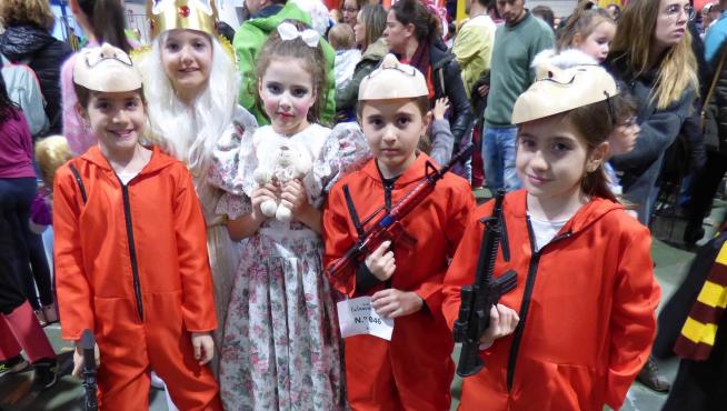 El carnaval infantil de Barbastro reúne a 1.300 personas y variedad de disfraces