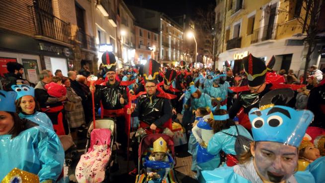 GALERÍA DE FOTOGRAFÍAS de los mejores disfraces que han desfilado en el carnaval de Huesca