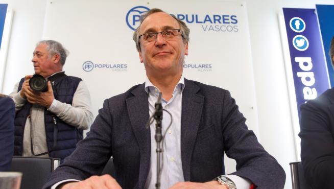 Alfonso Alonso dimite como presidente del PP vasco