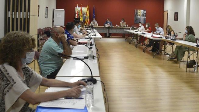 El ayuntamiento de Barbastro reanuda las sesiones presenciales y celebra un pleno en el Centro de Congresos