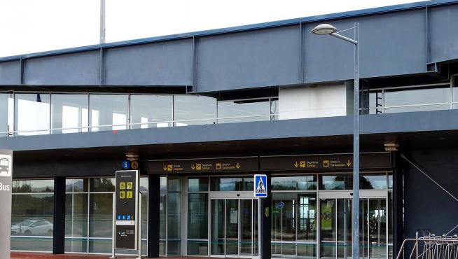 El Huesca no vuela desde el aeropuerto de la capital por falta de personal