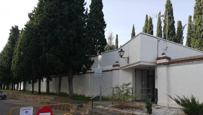 El PSOE de Fraga alerta de que sólo quedan 15 nichos libres en el Cementerio Municipal