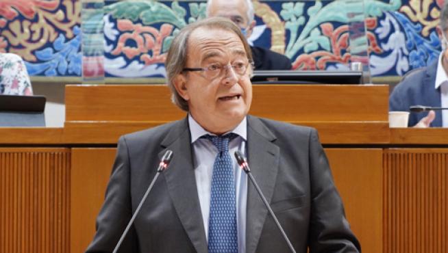 Carlos Pérez Anadón, Consejero de Hacienda y Administración Pública