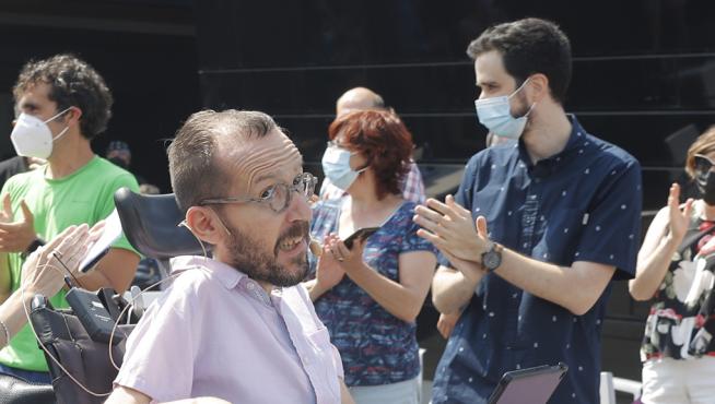 Pablo Echenique, en el último acto de la campaña de la ministra de Derechos Sociales para liderar Podemos, en Zaragoza.