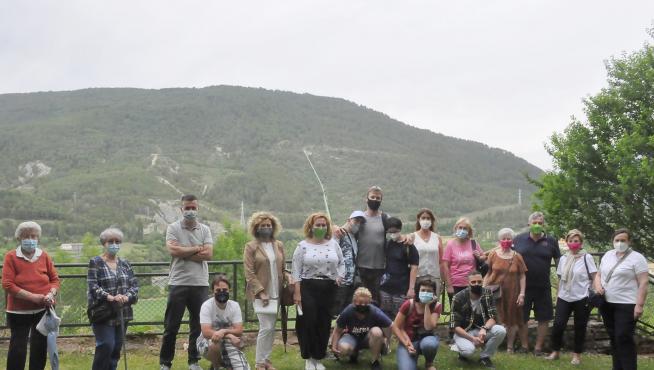 Participantes en la prueba piloto realizada esta semana en la ruta natural accesible que discurre por el paseo de la Cantera.