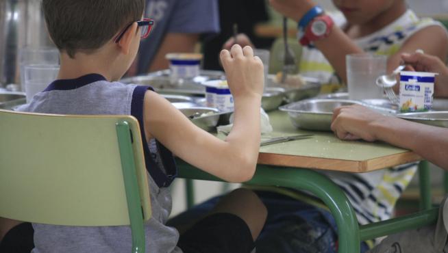Las becas de comedor, dotadas con 12 millones de euros, llegarán a más de 10.000 alumnos de todo Aragón.