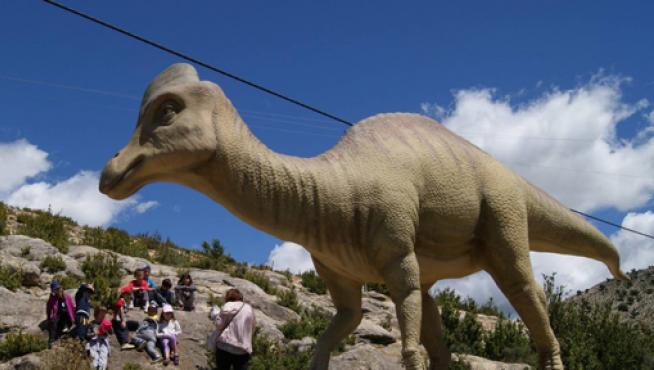 El Museo de los Dinosaurios alberga 500 metros cuadrados de exposición paleontológica.