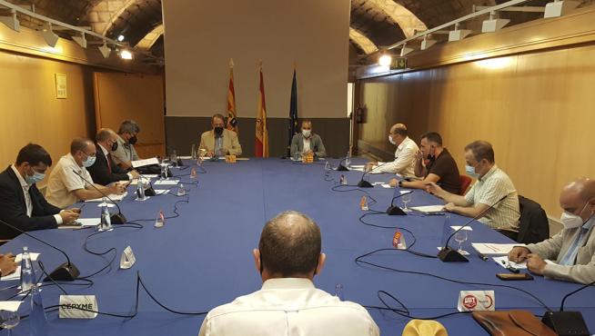 Reunión de la Mesa para la Estrategia Aragonesa de Recuperación Social y Económica.