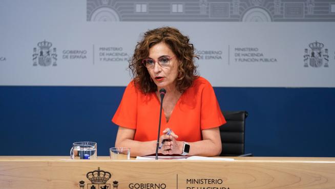 María Jesús Montero compareció en rueda de prensa tras la reunión.