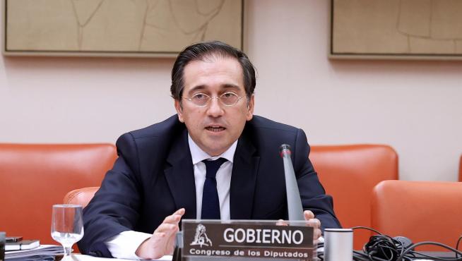 El ministro de Asuntos Exteriores José Manuel Albares comparece ante la Comisión del Congreso