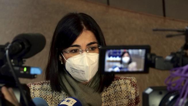 La ministra de Sanidad, Carolina Darias hace declaraciones a los medios tras participar en el Consejo EPSCO de Sanidad en Bruselas, este martes.