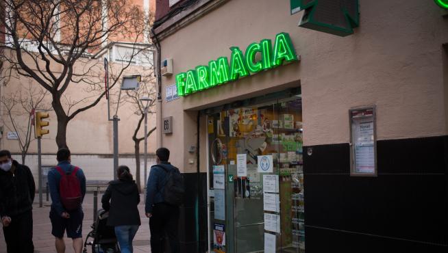 En Cataluña las farmacias recogerán las notificaciones de contagiados que se hayan hecho un test y sea positivo.