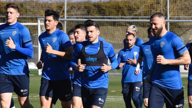 Gerard Valentín, entrenando con el Huesca este miércoles.
