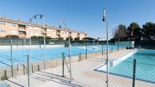 Instalaciones de las piscinas de Almudévar.