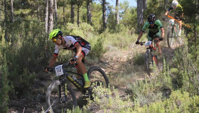 La Brujas Bike de Jabaloyas, de la Copa BTT Cyclon de Aragón, tuvo una buena participación.