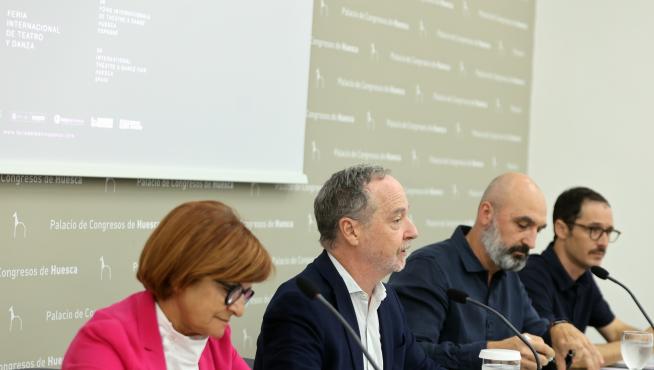 Maribel de Pablo, Ramón Lasaosa, Víctor Lucea y Lucas Fernández, en rueda de prensa.