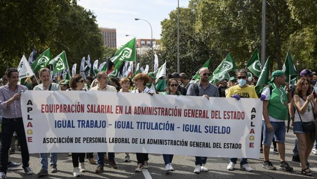 En la manifestación participaron unas 17.000 personas, según la Delegación del Gobierno en Madrid.