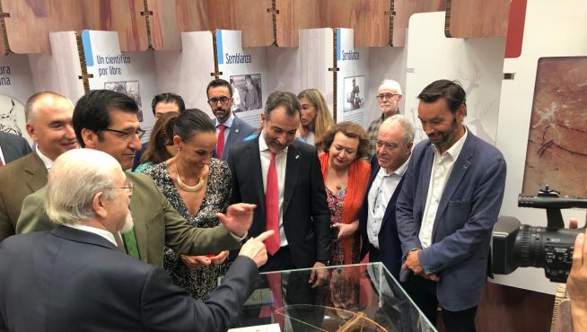 Miguel Gracia junto con otros representantes de las diputaciones de Jaén y Ciudad Real durante su visita a Fercatur.