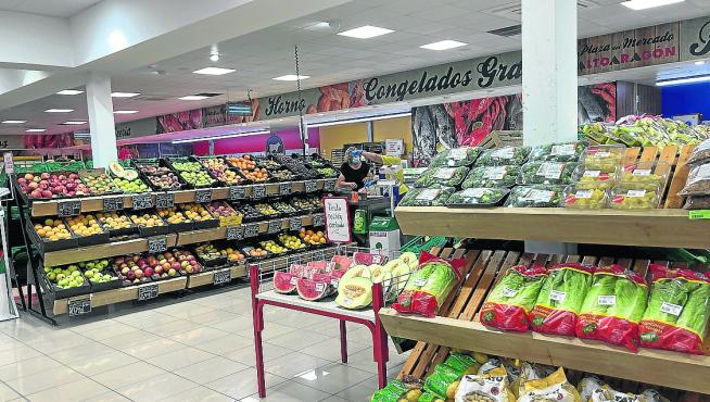 Interior de uno de los establecimientos de Supermercados Altoaragón.