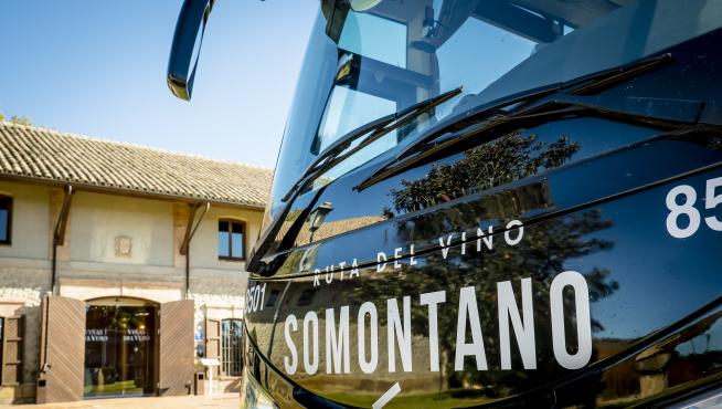 Autobús de la Ruta del Vino Somontano.